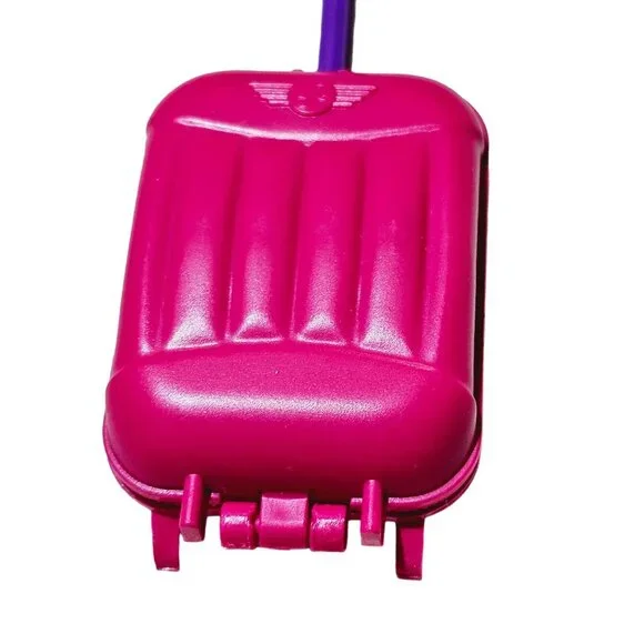 Barbie 2009 Mattel Hot Pink Airline Diva Flight Attendant Barbie Doll Luggage - Picture 4 of 5